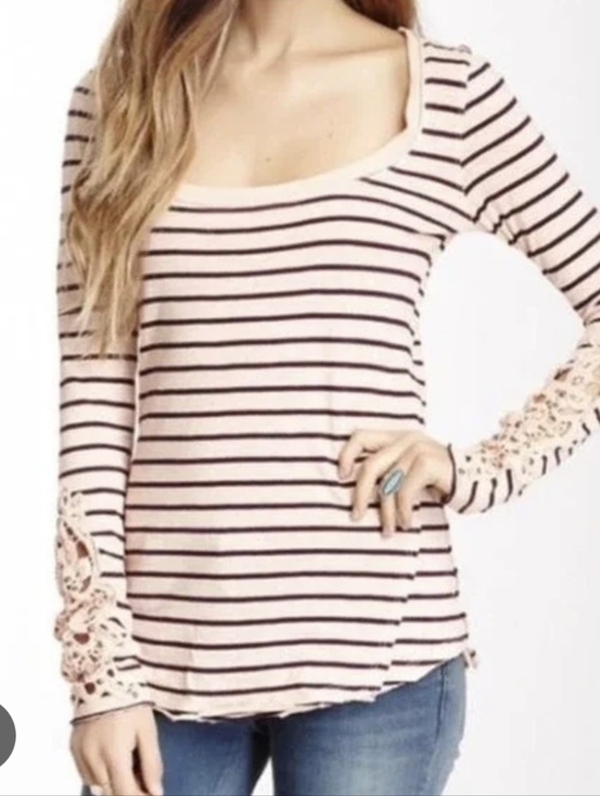 Free People Tops - Free people crochet cotton blouse top XS *C